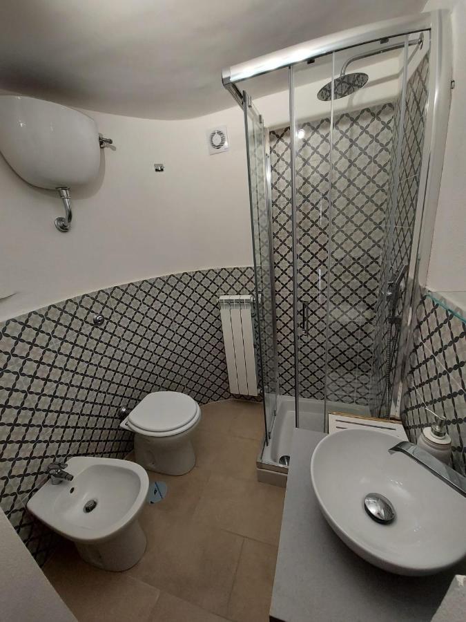 Giovhome Наполи Екстериор снимка
